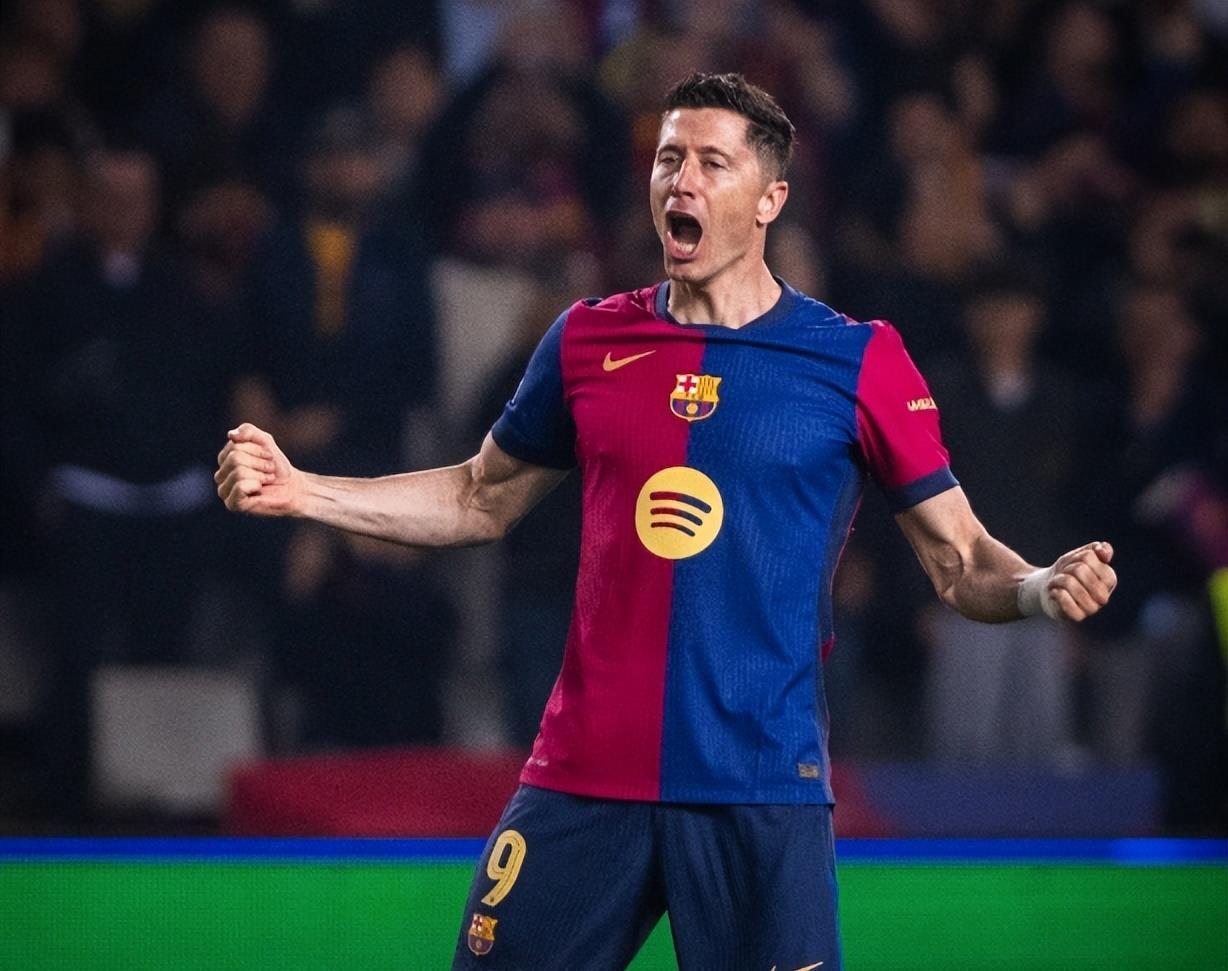 开云体育-国际比赛日那不勒斯调整名单以备西甲,迎来里程碑环节打磨,媒体盛赞,赛程密集仍需轮换的简单介绍-开云体育